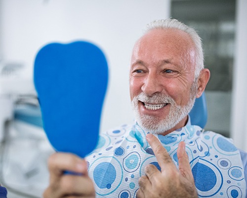 Man seeing dentist in Bedford